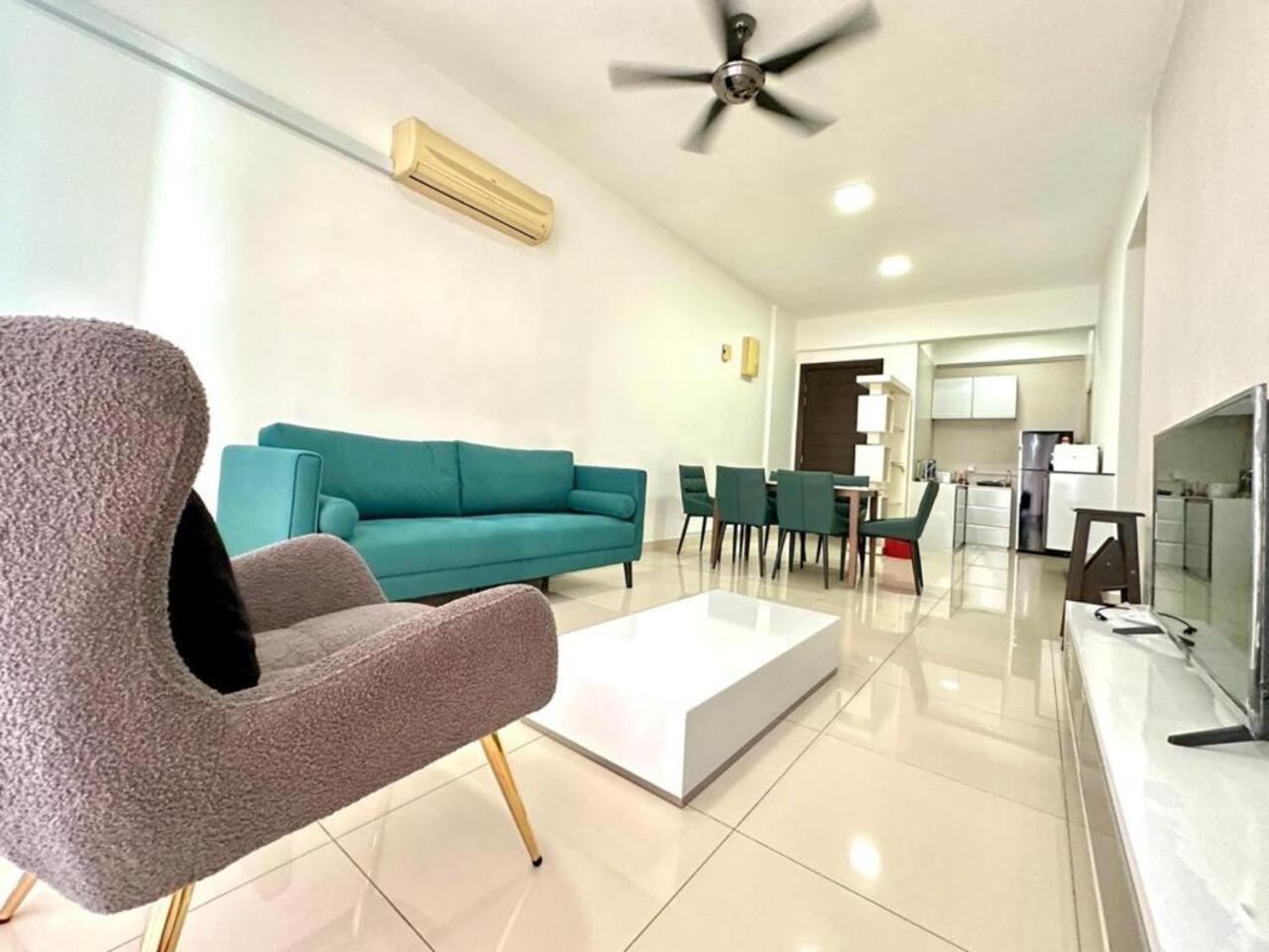Dfestivo By Comfort Apartment